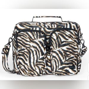 Lug Navigator Crossbody Bag Zebra Sand